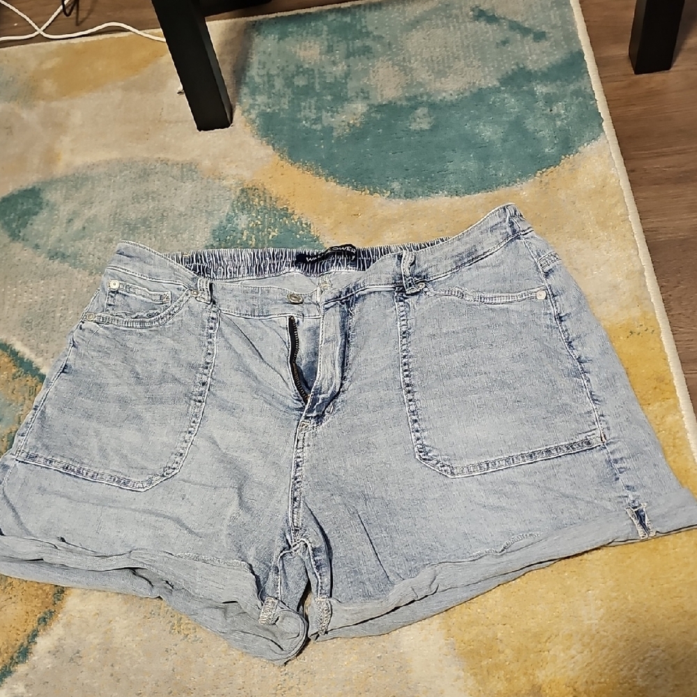 Women's Shorts